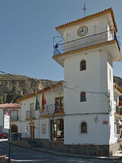 Fachada del Ayuntamiento de Gorafe (IU)