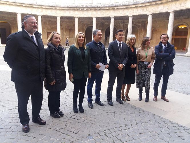 Visita de la Junta al Palacio de Carlos V de la Alhambra (EUROPA PRESS)