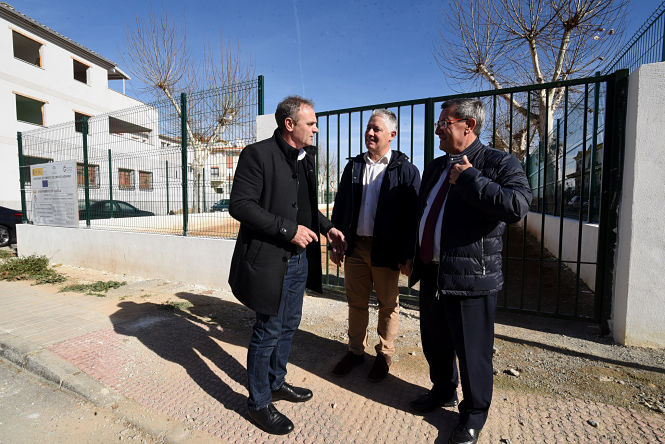 José Entrena ha visitado Cijuela (R. MARTÍNEZ / DIPGRA)