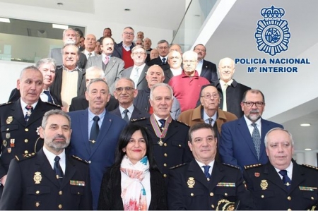 La Subdelegada del gobierno ha acudido a la celebración del aniversario de la Policia Nacional (POLICIA NACIONAL)