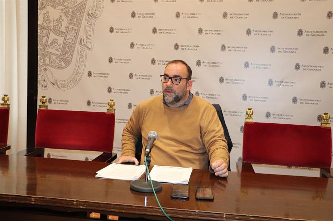 El concejal del Grupo Municipal Podemos-IU en el Ayuntamiento de Granada, Francisco Puentedura, en imagen de archivo (PODEMOS-IU)