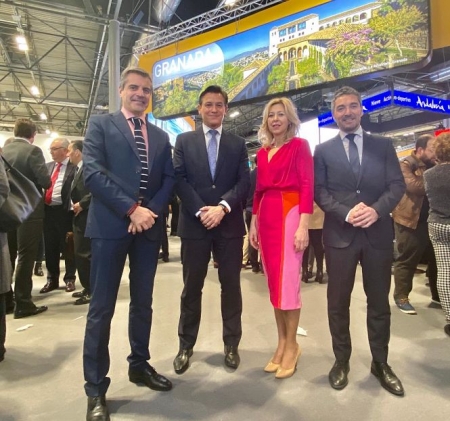 Representación del Ayuntamiento de Granada en Fitur (JAVIER ALGARRA)