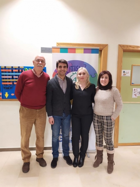 Reunion entre el Santo Via Crucis y la asociación de autismo (SANTO VIA CRUCIS)