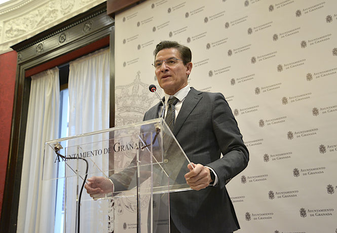 Luis Salvador de, alcalde de Granada