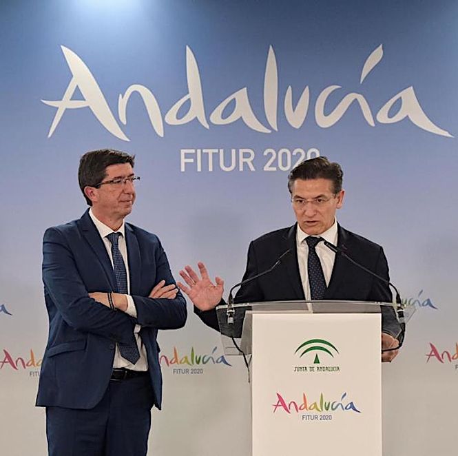 Juan Marín y Luis Salvador, en Fitur (AYUNTAMIENTO DE GRANADA) 
