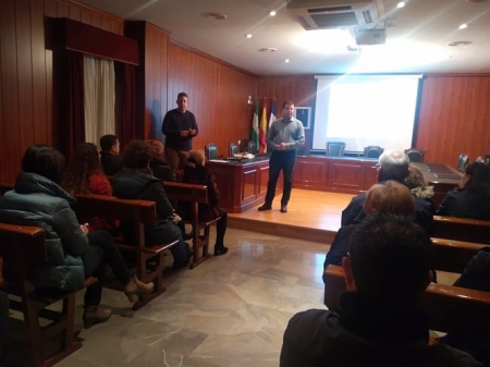 encuentro con los representantes de las asociaciones de Monachil (AYTO. MONACHIL) 