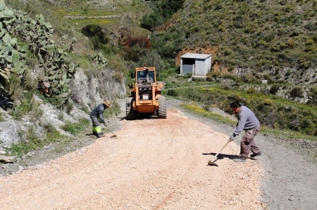 Trabajos en unc amino rural de Almuñécar (AYTO. ALMUÑÉCAR)
