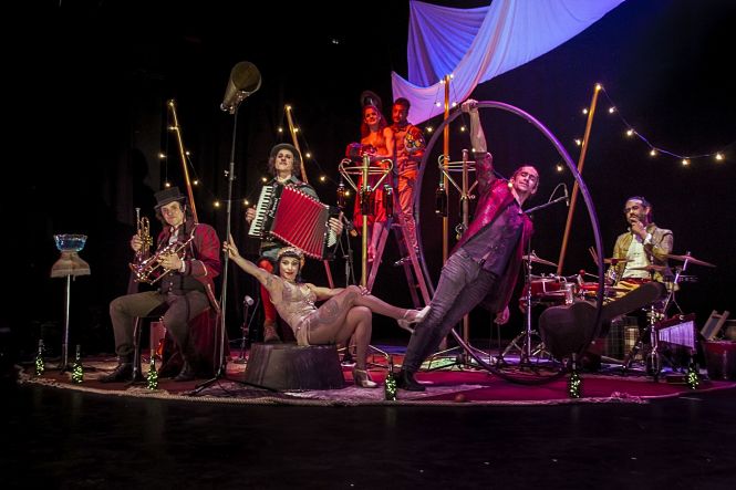 Espectáculo circense para el Teatro Alhambra (JUNTA) 