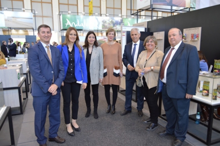 Visita de Ana Muñoz a `Fruit Logística` (DIPUTACIÓN) 