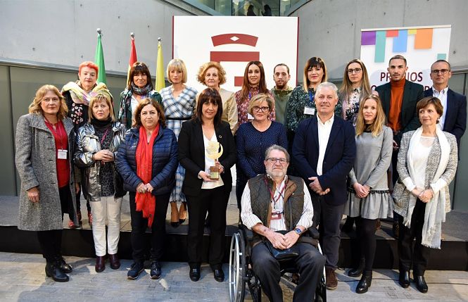 Imagen de los premiados en la segunda edición de los `Premios Social - Dipgra` J. GROSSO / DIPGRA) 