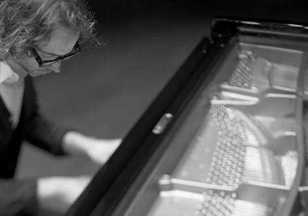 El pianista y escritor británico James Rhodes en una imagen de archivo (AFUNDACIÓN) 