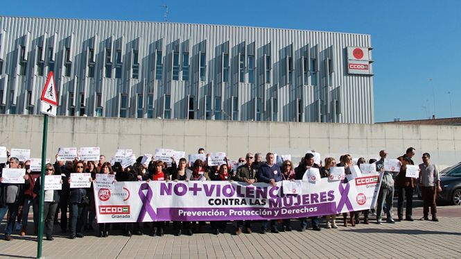 Concentración sindical para condenar el crimen machista del Zaidín (CCOO) 