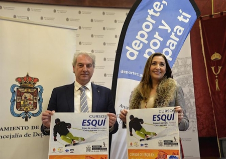 Imagen de la presentación de los cursos de esquí (JAVIER ALGARRA) 