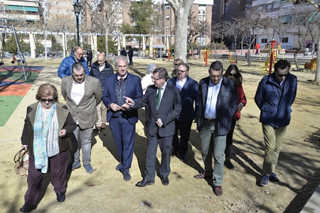 Imagen de la visita a la Plaza de la Concordia (JAVIER ALGARRA)