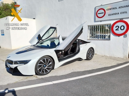 Vehículo robado en Italia y recuperado en el Puerto de Motril (GUARDIA CIVIL) 