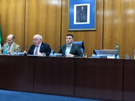 Rafael Caracuel junto al Consejero de Salud, Jesús Aguirre (PP)