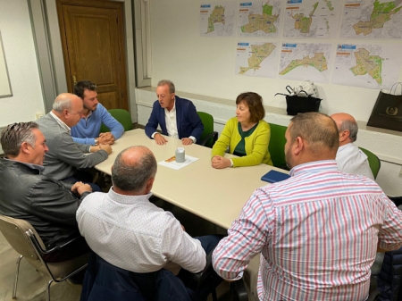 Reunión de miembros de Vox con asociaciones agrarias (VOX) 