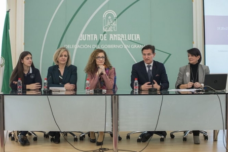 Mesa inaugural del Simposio (J. M. GRIMALDI) 