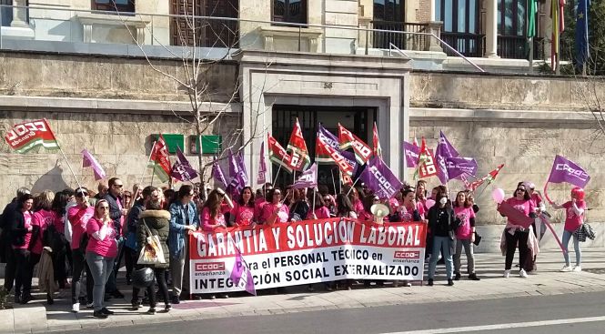 Concentración de los PTIS e intérpretes de lengua de signos (CCOO)