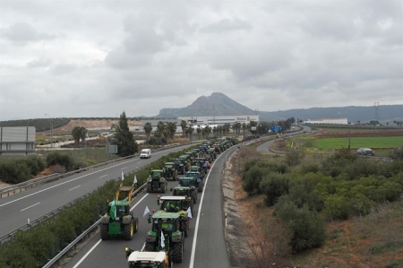 Tractorada en Antequera (ASAJA MÁLAGA) Tractorada en Antequera (ASAJA MÁLAGA)