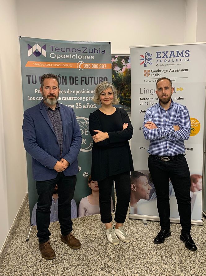 Imagen de la firma del convenio (EXAMS ANDALUCIA)