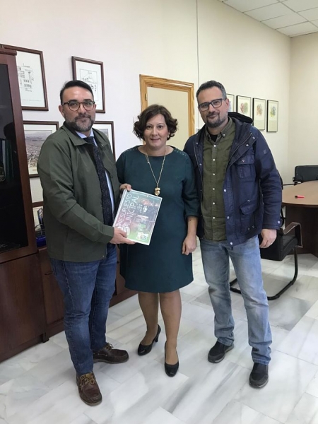 El alcalde, la concejala de Hacienda y el concejal de Urbanismo presentan los presupuestos de Vegas del Genil para 2020 (AYTO. VEGAS DEL GENIL) El alcalde, la concejala de Hacienda y el concejal de Urbanismo presentan los presupuestos de Vegas del Genil para 2020 (AYTO. VEGAS DEL GENIL)