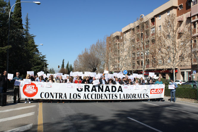 Concentración sindical por la muerte de un hombre en Dehesas de Guadix (UGT) 