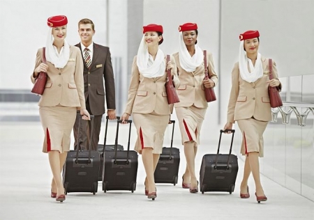 Auxiliares de vuelo de Emirates (EMIRATES)