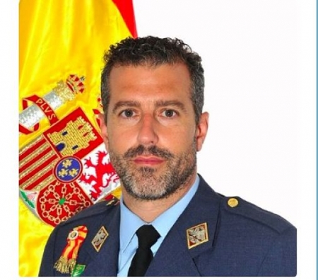 Comandante Eduardo Garvalena (MINISTERIO DE DEFENSA) Comandante Eduardo Garvalena (MINISTERIO DE DEFENSA)