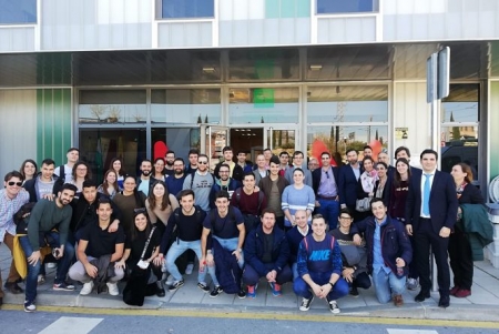 Foto de familia de los participantes en las jornadas (JUNTA)