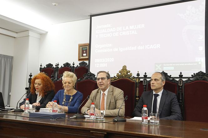 Imagen del acto ceebrado en ell Colegio de Abogados de Granada (COLEGIO DE ABOGADOS) 