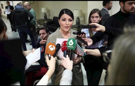 Macarena Olona atiende a los medios (VOX) Macarena Olona atiende a los medios (VOX)