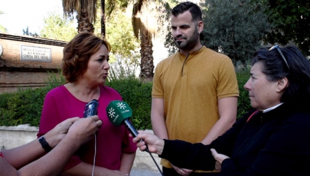 Mari Carmen Pérez y Chus Fernández (IU) 