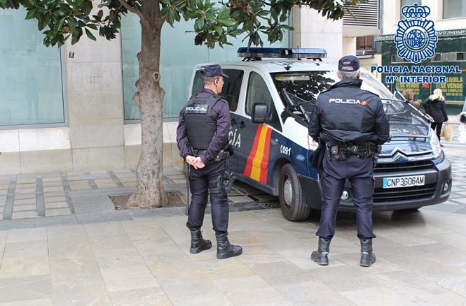 Agentes de la Policía Nacional (POLICÍA NACIONAL) 
