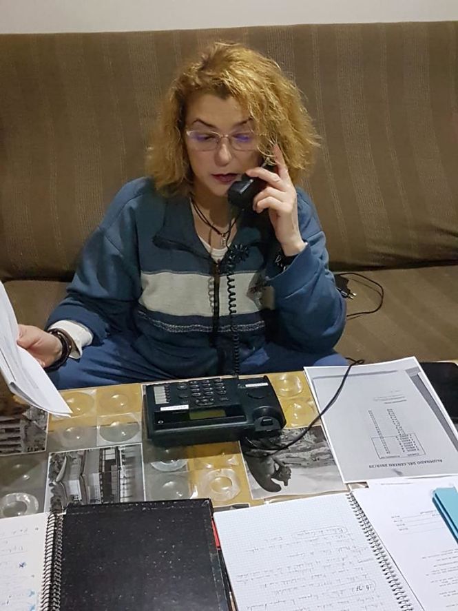 Técnica del Centro Municipal de Información a la Mujer de Vegas del Genil trabajando desde casa (AYTO. VEGAS DEL GENIL) 