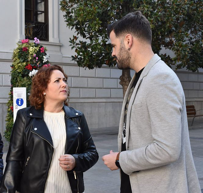 Chus Fernández y Mari Carmen Pérez (IU) 