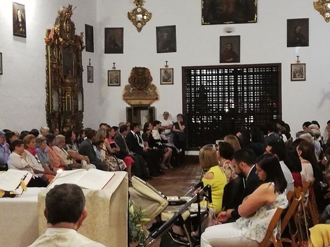 Profesión de votos perpetuos por sor Sara del Amor de Dios en Santa Isabel la Real (ARZOBISPADO) 