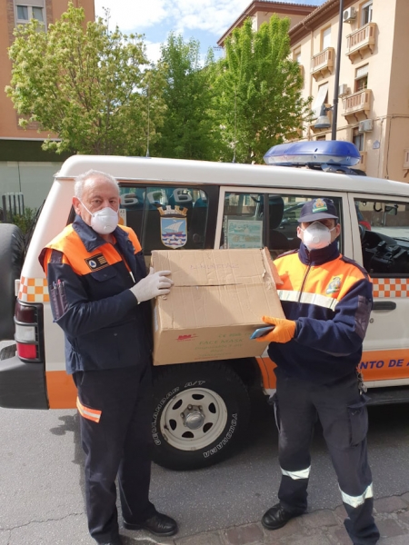 Protección Civil ha entregado el material (AYTO. ALMUÑECAR) 