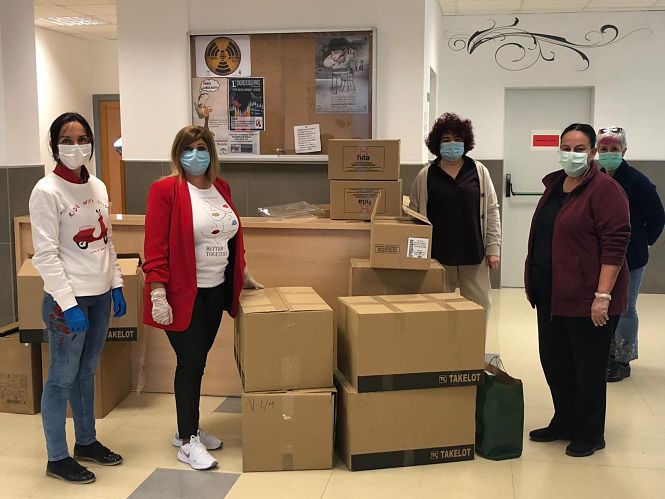 Entrega de material escolar (AYTO. ARMILLA) 