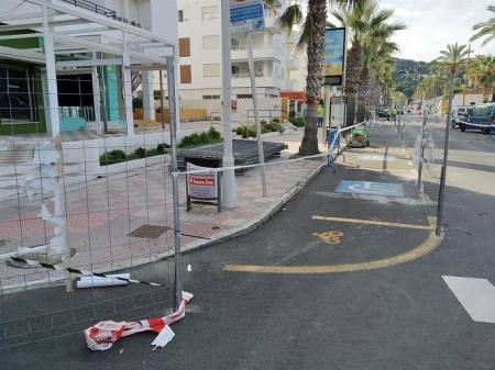 Arrancan Los Trabajosde Una Nueva Fase De Rehabilitación Integral Del Acerado Del Paseo De La Herradura (AYUNTAMIENTO DE ALMUNÉCAR ) 