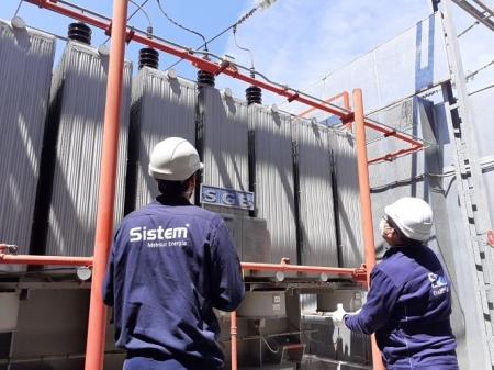 Técnicos trabajan para solucionar incidencia en subestación eléctrica de Granada (ENDESA)