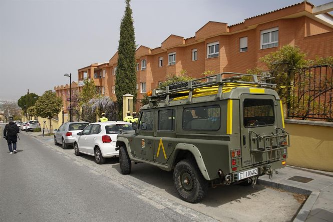La UME interviene en una Residencia de mayores de La Zubia (Granada) para desinfectar por Coronavirus (ÁLEX CÁMARA - EUROPA PRESS)