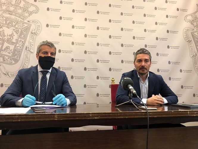 Los portavoces del equipo de gobierno local de Granada, César Díaz y Manuel Olivares (AYUNTAMIENTO) 