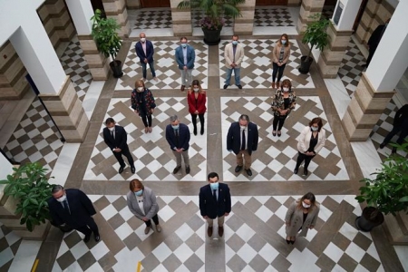 Juanma Moreno durante su visita al Ayuntamiento de Motril (JUNTA / ARCHIVO) 