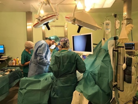 Quirófano de la UCAR del Virgen de las Nieves (HOSPITAL VIRGEN DE LAS NIEVES)