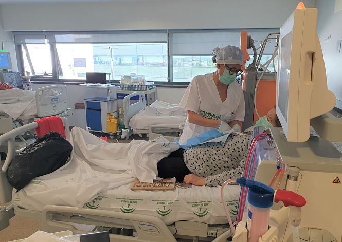 Hospitalizada por Covid-19 (HUSC) 