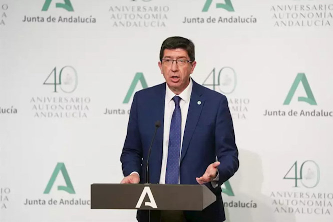 El vicepresidente de la Junta de Andalucía y consejero de Turismo, Regeneración, Justicia y Administración Local, Juan Marín, en rueda de prensa (JUNTA DE ANDALUCÍA)