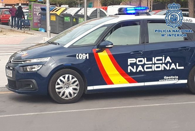 Vehículo de la Policía Nacional (POLICÍA NACIONAL) 