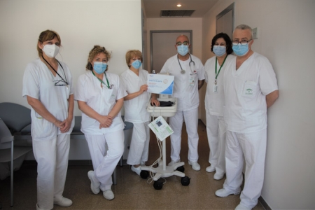 La unidad de riesgo Vascular muestra la acreditación (HUSC) 