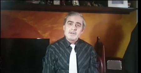 Imagen de la presentación del libro de poemas (AYTO. MONACHIL) 